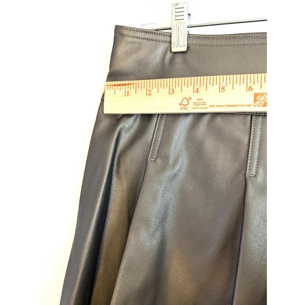 Celebrity Pink Faux Leather Pleated Mini Skirt Pewter Gray Metallic Size Large - Picture 5 of 8